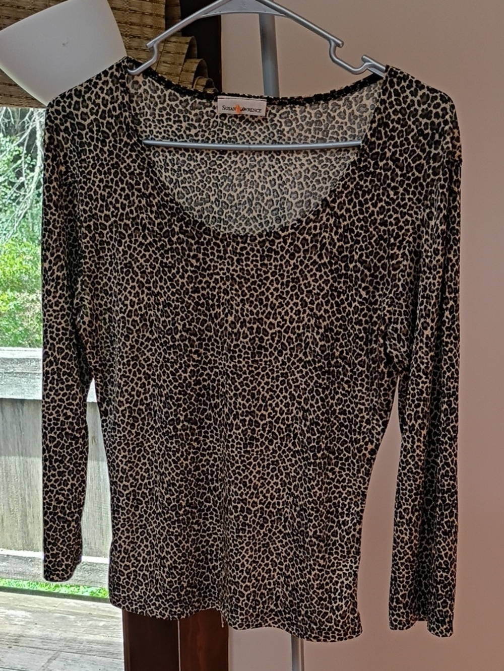 Susan Lawrence Taupe and Black Leopard-Print Long Sleeve Scoop Top